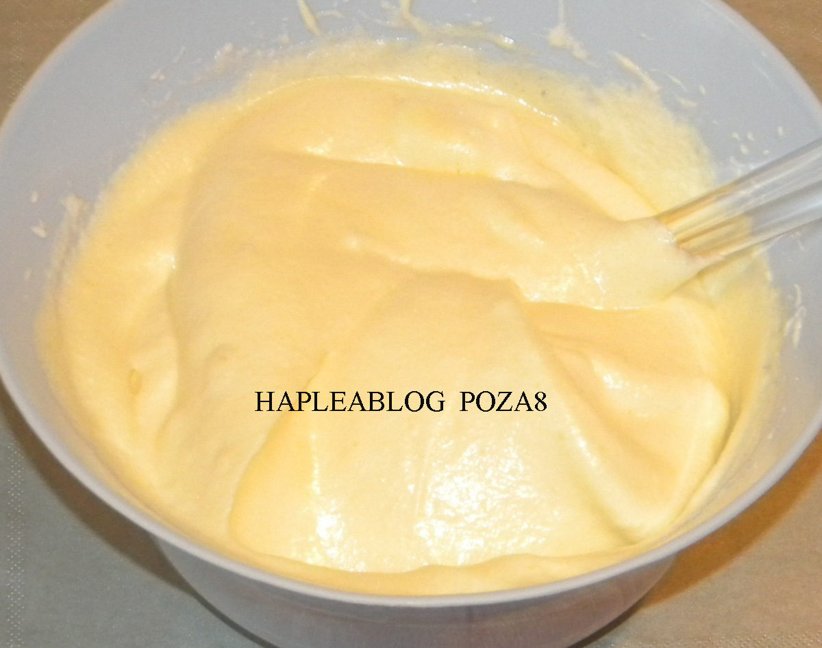 tort cu crema mascarpone si frisca 8